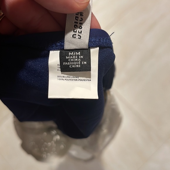 Design Lab White & Navy One-Piece Swim Suit - size M - Picture 4 of 6